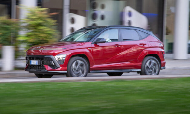 Hyundai arriva la nuova Kona Hybrid