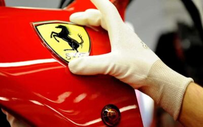 Ferrari, garanzia estesa per le batterie