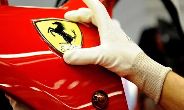 Ferrari, garanzia estesa per le batterie